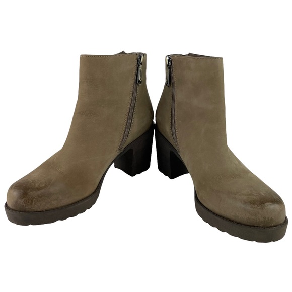 Blondo Waterproof Distressed Dual Side Zipper Genuine Leather Heeled Booties Tan - Picture 6 of 16